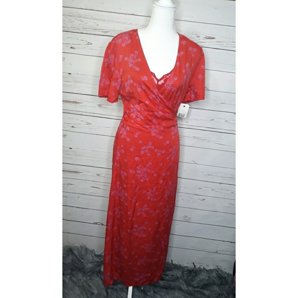 Billabong | Red Lavendar right timing Wrap Dress - Picture 2 of 5